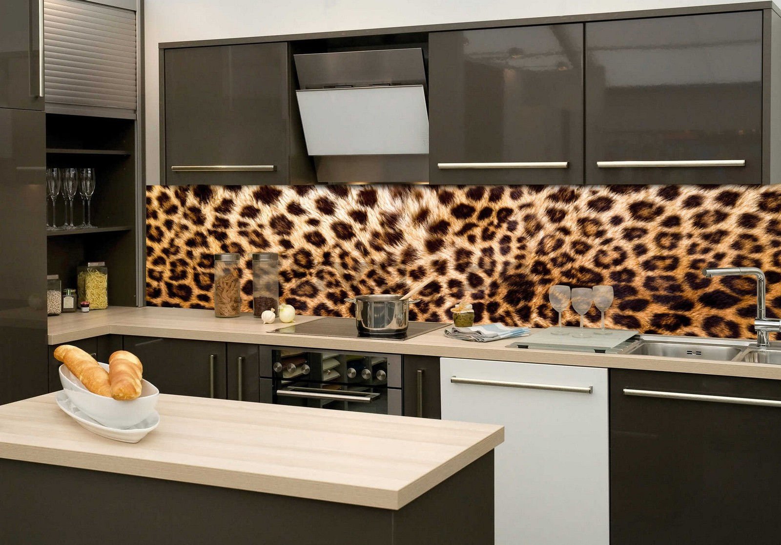 Tapet autoadeziv lavabil pentru bucătărie - Piele de leopard, 260x60 cm